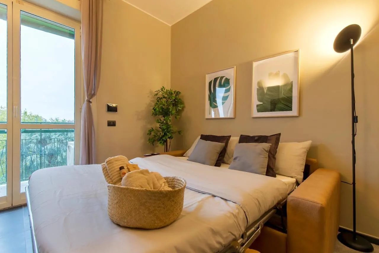 Modern & Bright 2 Bedroom Flat 50M From M4 Stop Milan 0*,  Italy